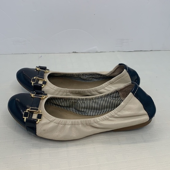 Tahari Gloria cream and navy cap toe flats - Picture 3 of 8